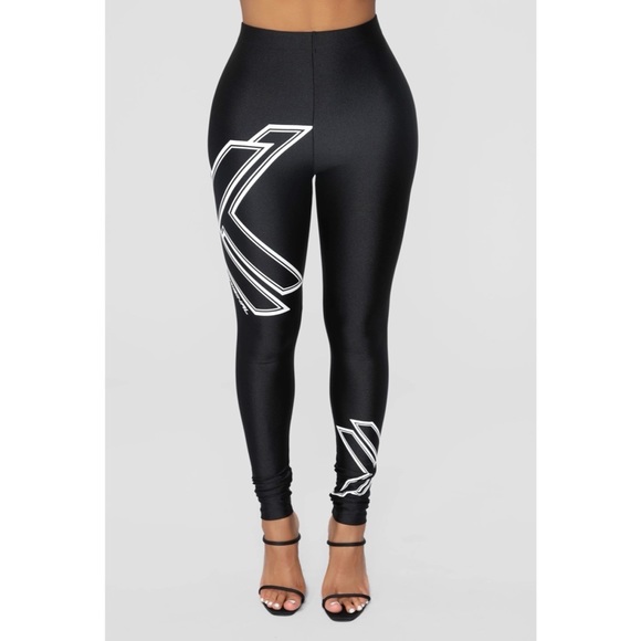 So Xtra Graphic Print Leggings - Black - Picture 4 of 7